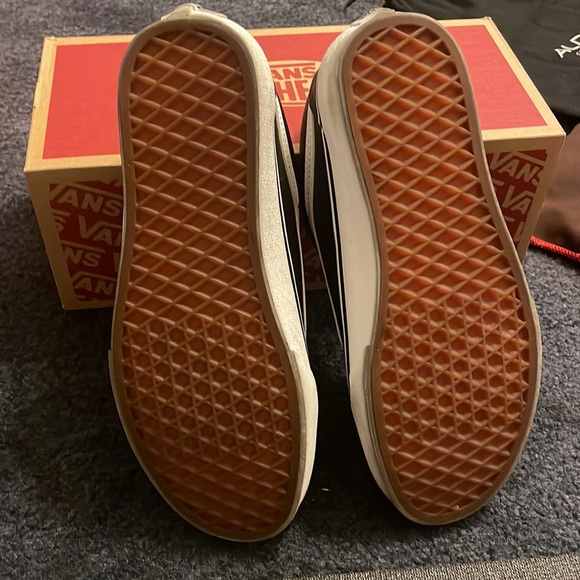 Vans (Classic tumble) - Picture 8 of 8